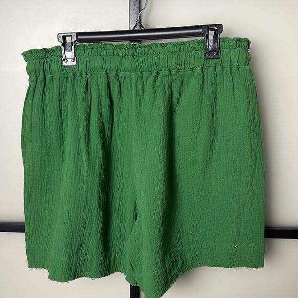 Melissa Nepton Suri Gauze Drawstring Shorts In Island Green Size Large - Picture 5 of 9